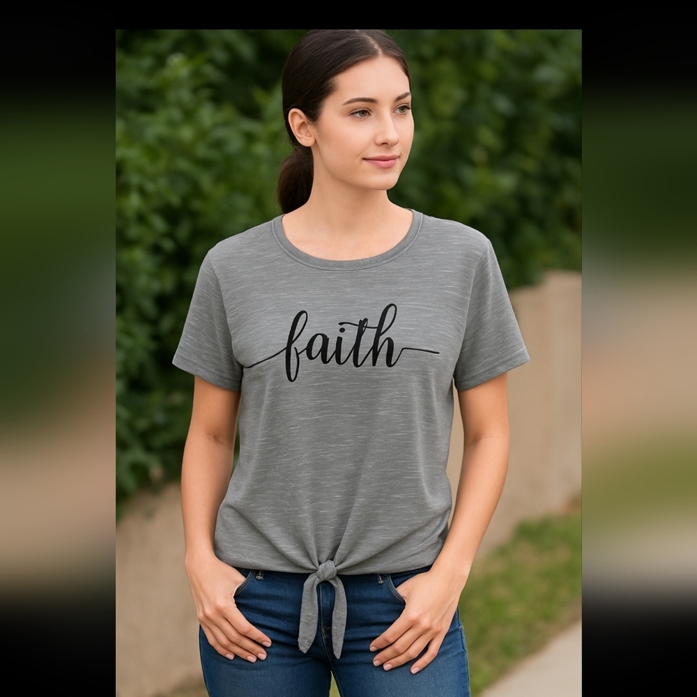 Faith Graphic Tie-Front T-Shirt-Size Large